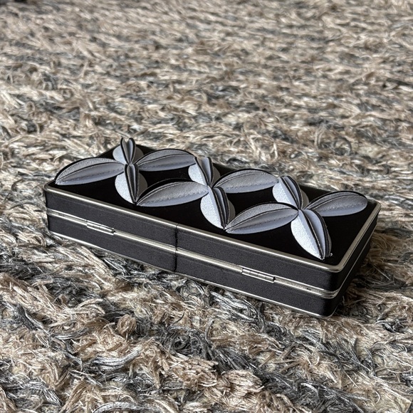 ✨✨Elegant Evening Clutch ✨✨ - Picture 3 of 7